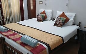 Valiyathayil Home Stay
